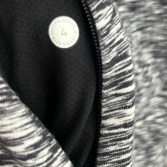 Lululemon Runderful Long Sleeve - Picture 5 of 5